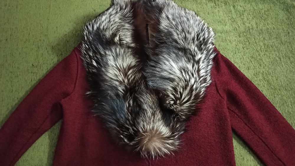 Шикарный воротник из двух шкурок чернобурки 110см.