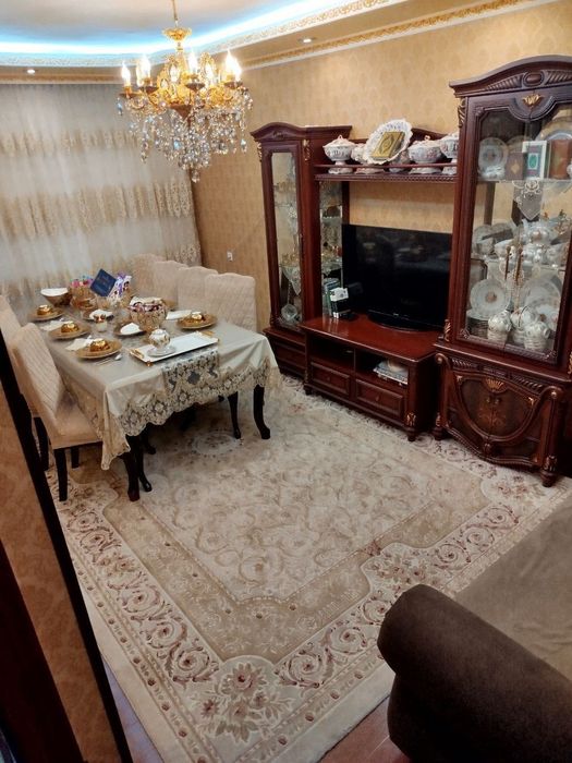 Уч тепа тумани 4/4/5
Ориентир: Изза, Урикзор

4/3/9 
Площадь: 96 м2

Е