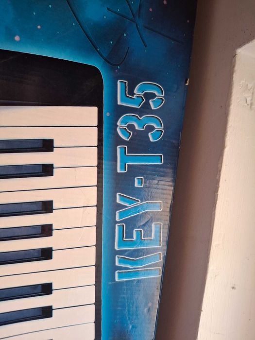 Синтезатор  KEY T 35 употребаван