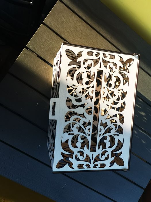 Сватбена кутия за пликове с пари