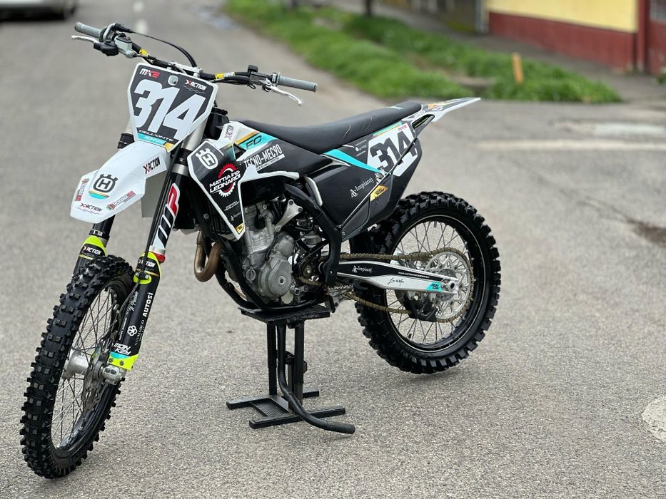 Vând Husqvarna FC 250 2021/Pornire buton/Mape+Tc Preț:4200€ neg!
