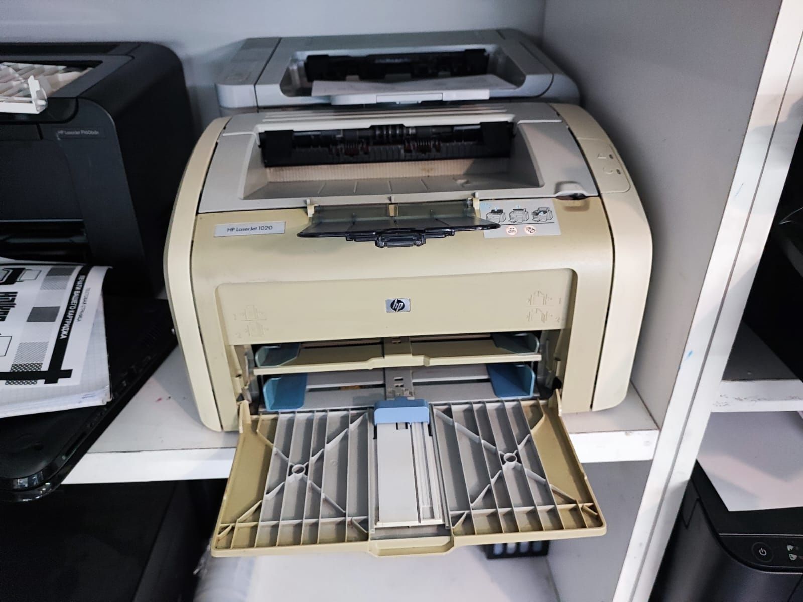 Продам Принтер HP 1020