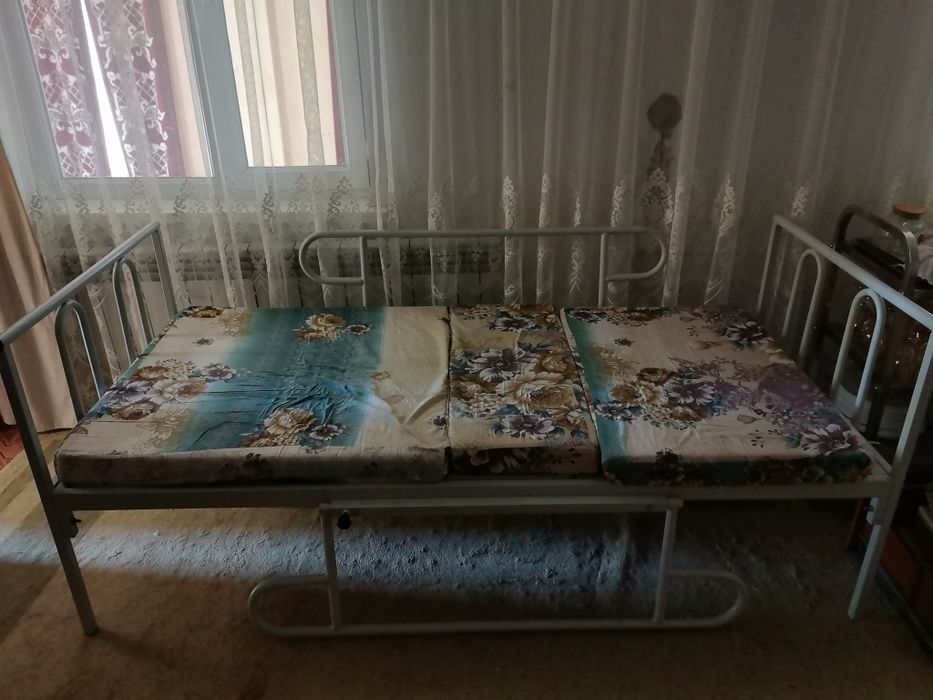 Медицинская кроват