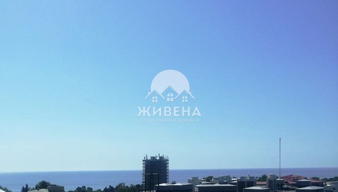 3-стаен апартамент, к.к. Св.Св. Константин и Елена, 180 кв.м, до ключ