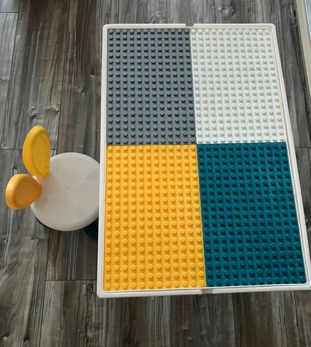 Vând măsuță pentru copii 2 în 1