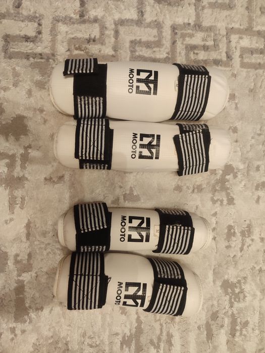 Продам защиту для ног и рук таеквондо