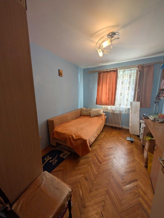 Apartament cu 4 camere decomandate - cartier Mănăștur
