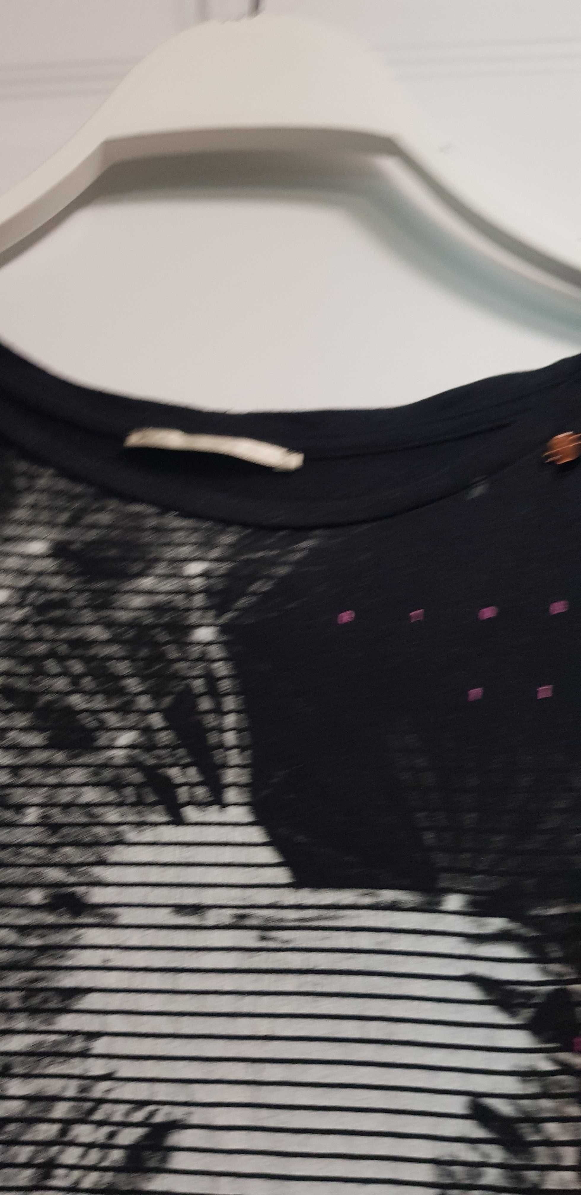 Продавам дамски топ на марката Desigual и Gas и яке Puma