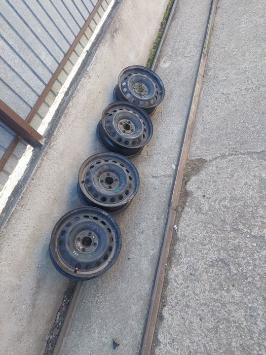 Jante Logan 2 ET 40 R15 tabla set mcv sandero logan