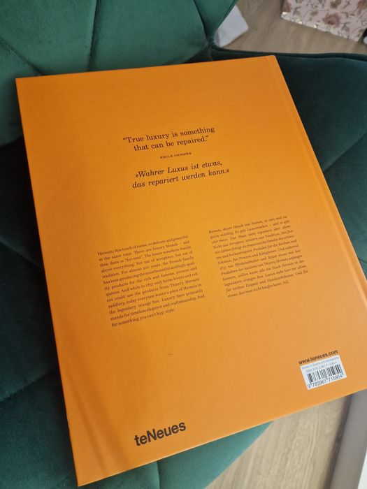 Книга каталог Hermes и Dior