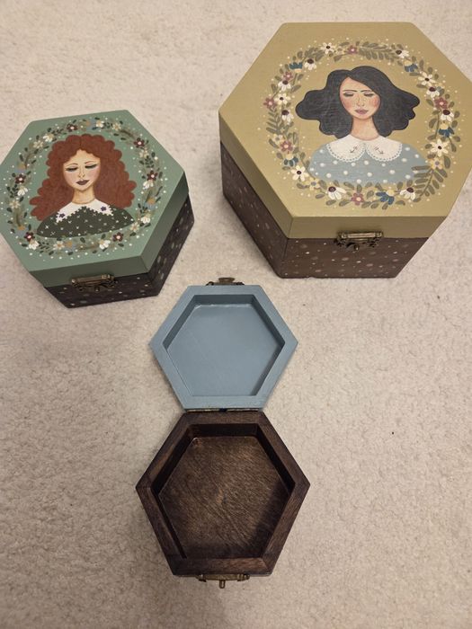 Cutii bijuterii din lemn