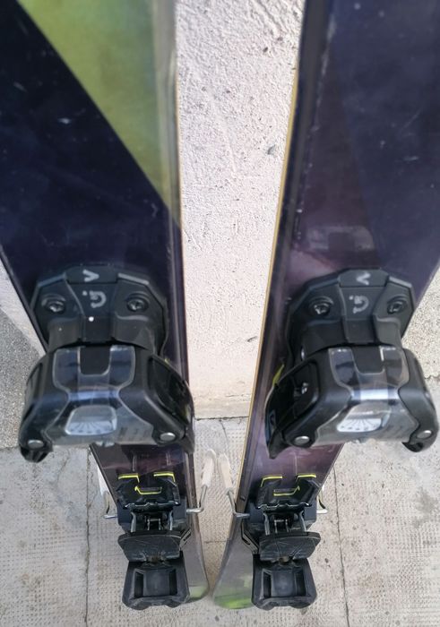 Schiuri Armada 186 cm