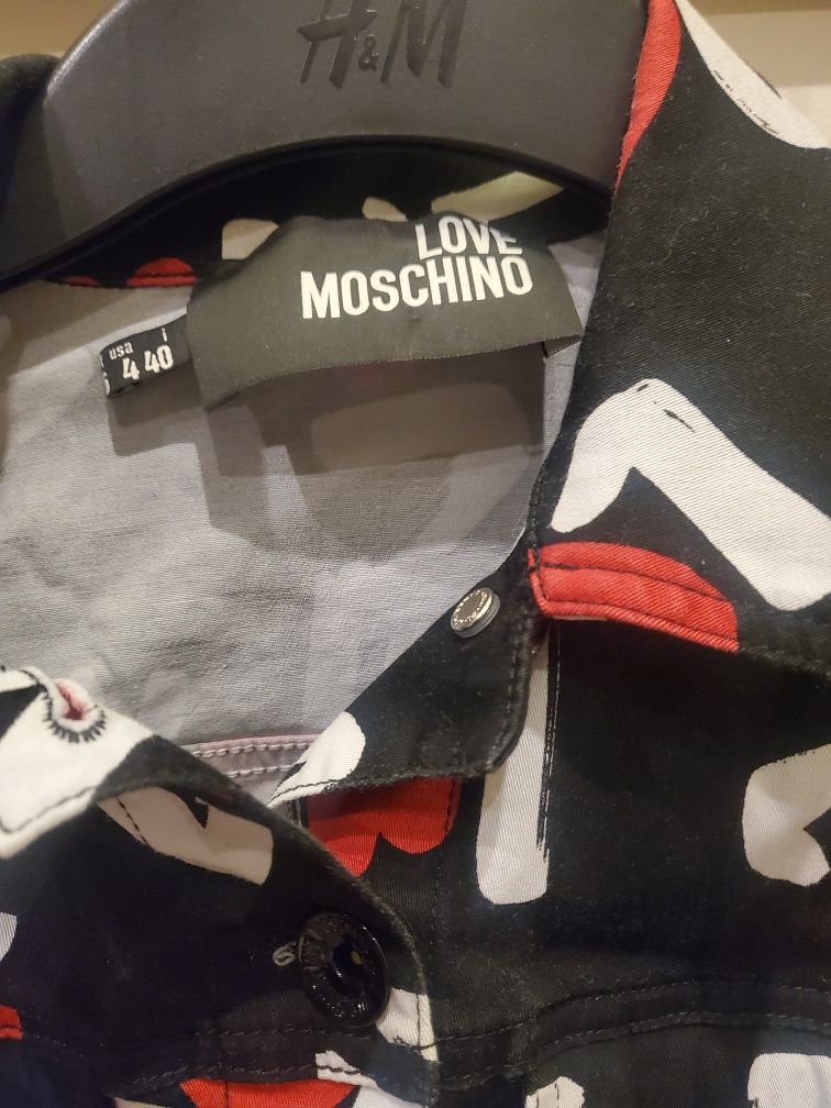 Яке Moschino Love Moschino