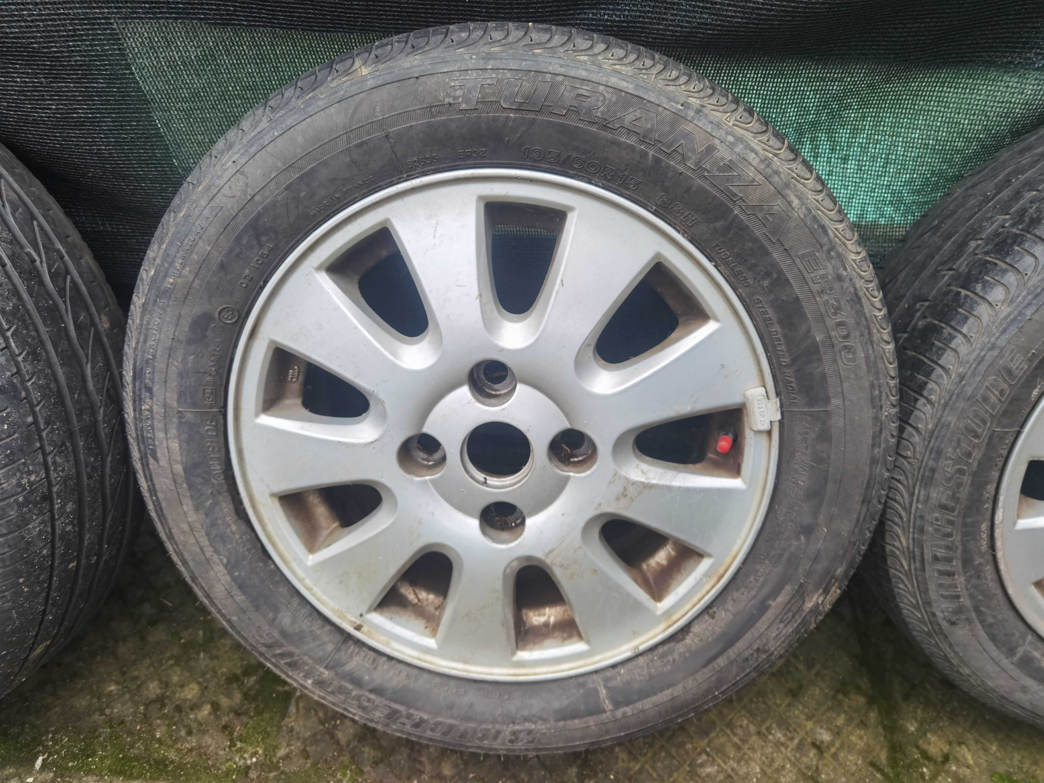 Летни гуми с джанти Mitsubishi E15x6J. 46 Dot и гуми Bridgestone