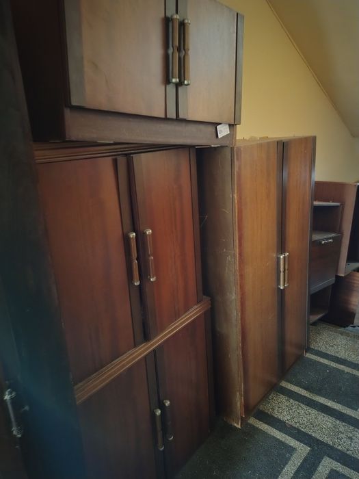 Подарявам стари шкафове