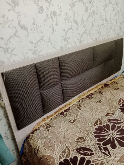 Двухспальная кровать