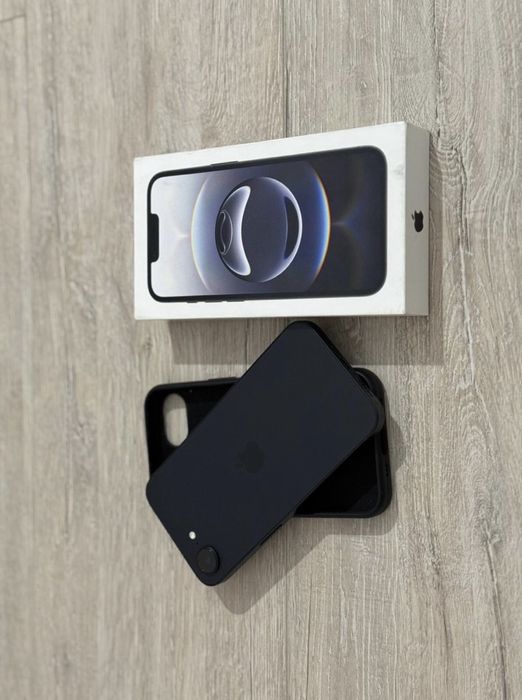 De vânzare iPhone 16 e