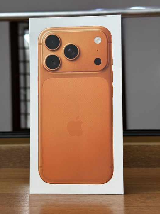 Продам Айфон 17 про 256