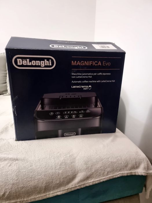 Expresor automat DELONGHI Magnifica Evo