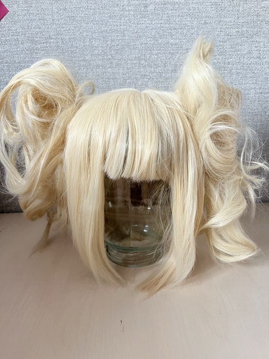 косплей на Тога Химика из анима Моя геройская академия