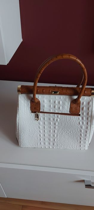 Vănd geantă damă din piele