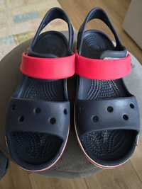 Sandale crocs pt copii mărime 32 sunt noi nepurtati