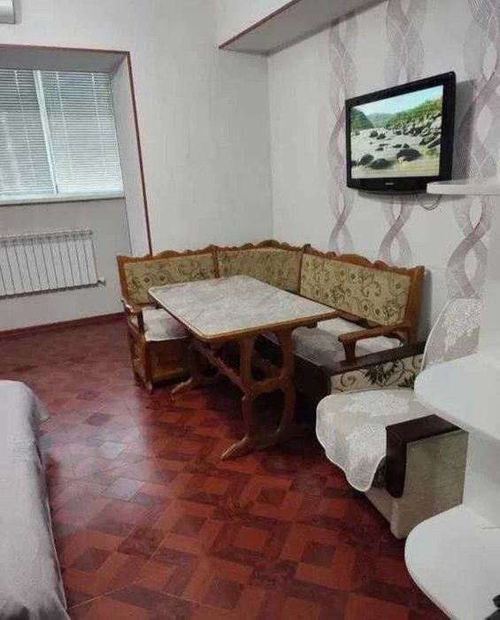 Yakkasaroy tumani Oybek metrosi yaqinida 2 xonali kvartira ijaraga