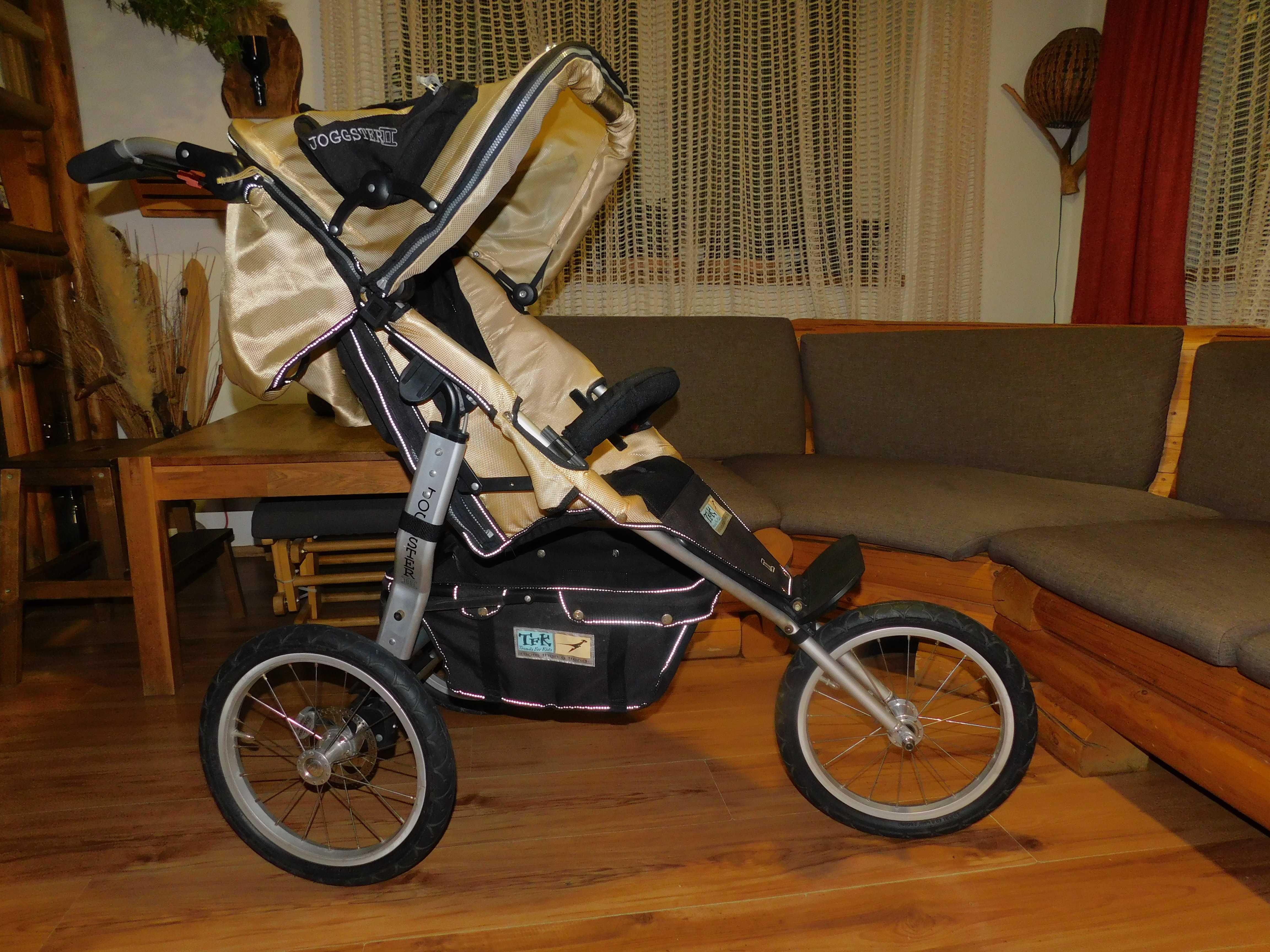 Carucior cu 3 roti TFK Joggster