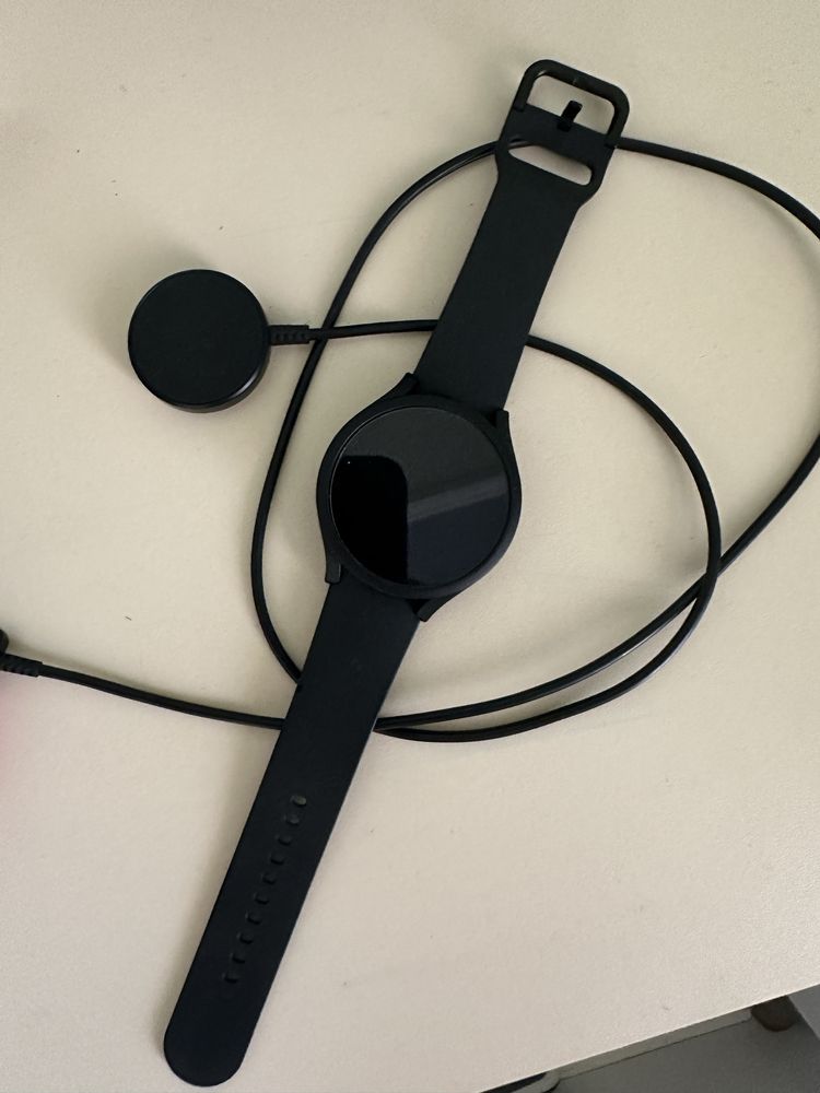 Часы Samsung Watch