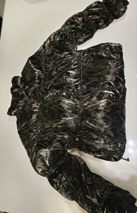 Зимно яке, лак! GUESS!!!