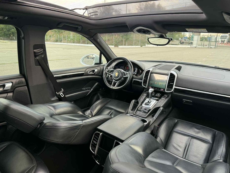 Porsche Cayenne 2016