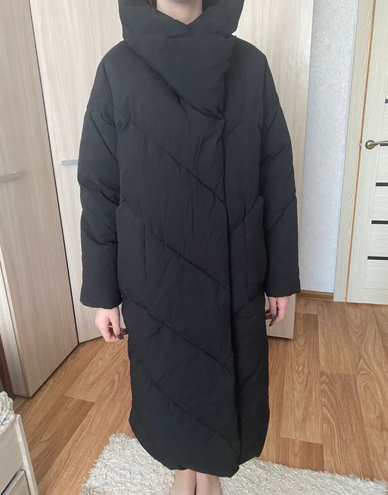Продам зимнюю куртку длинную