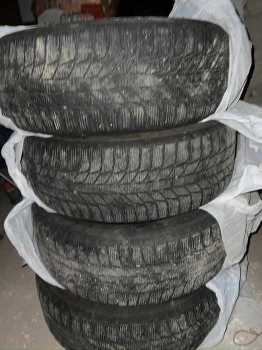 Шины TRIANGLE в очень хорошем состояний 1 сезон отьездил