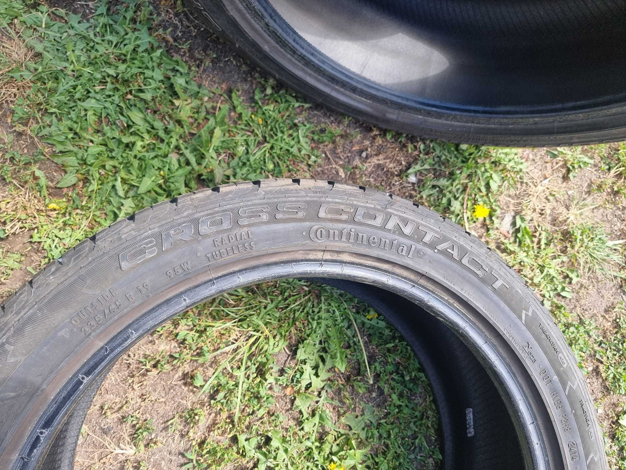 4 Anvelope de VARA 235.45.19 "Continental" ; stare buna