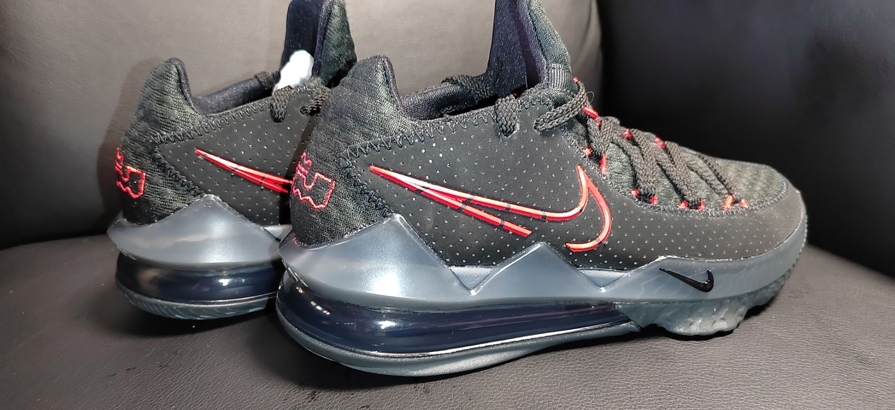 Nike Lebron 17 Low, номер 39