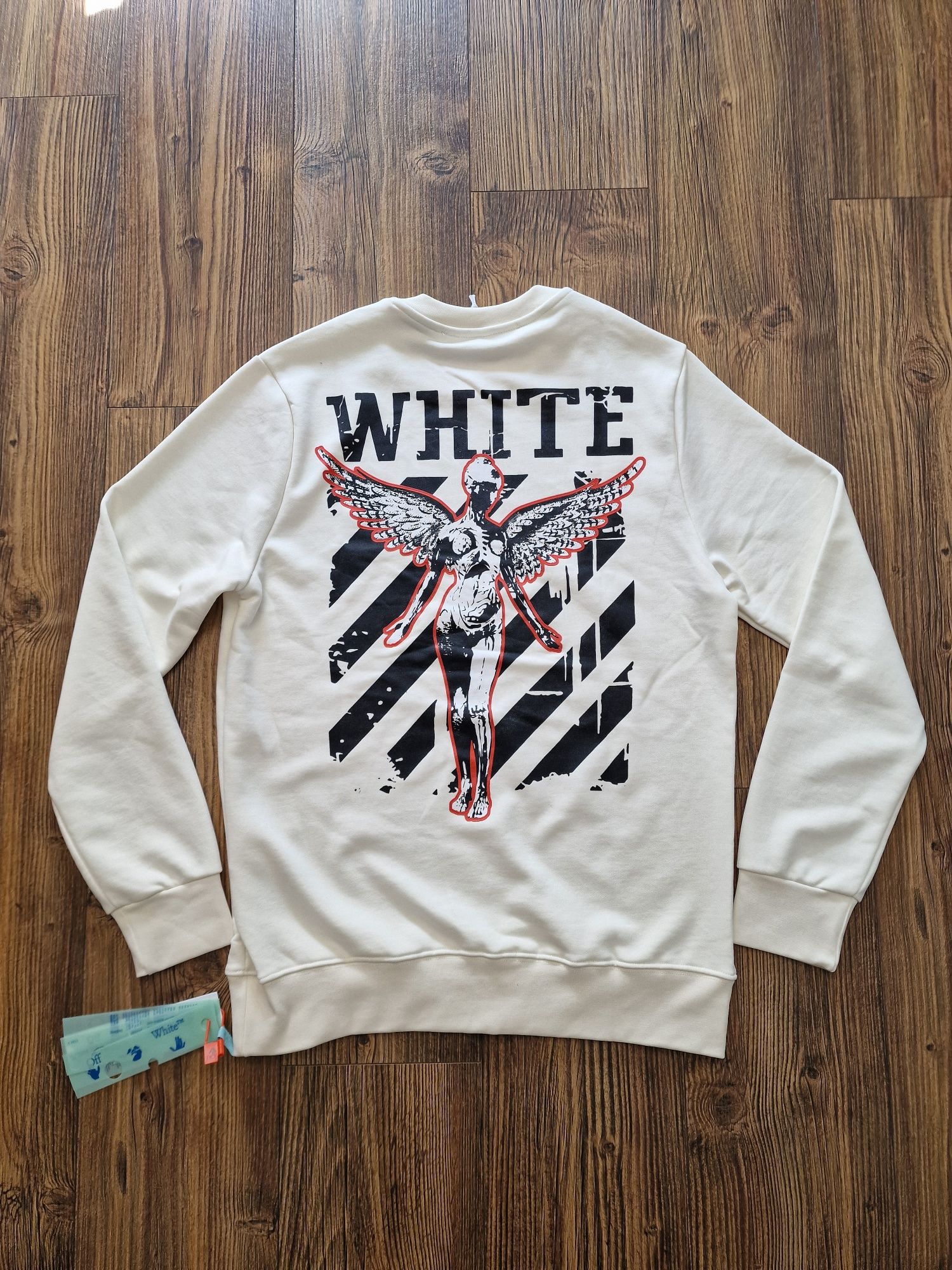 Страхотна мъжка блуза суитчър Off White размер S M L XL 2XL

Размер S,