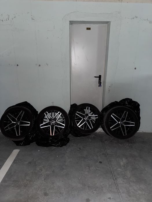 Джанти Momo 17” с летни гуми Goodyear Eagle F1 ASYMM 6 – използвани