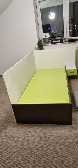 Pat cu saltea Wellpur spuma memorie  de o persoana pe colt 100x200 pa