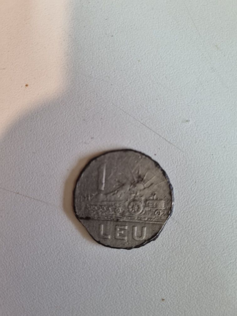 Vând moneda 1966 1 leu