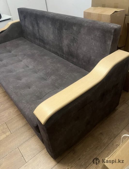 Продам большой диван