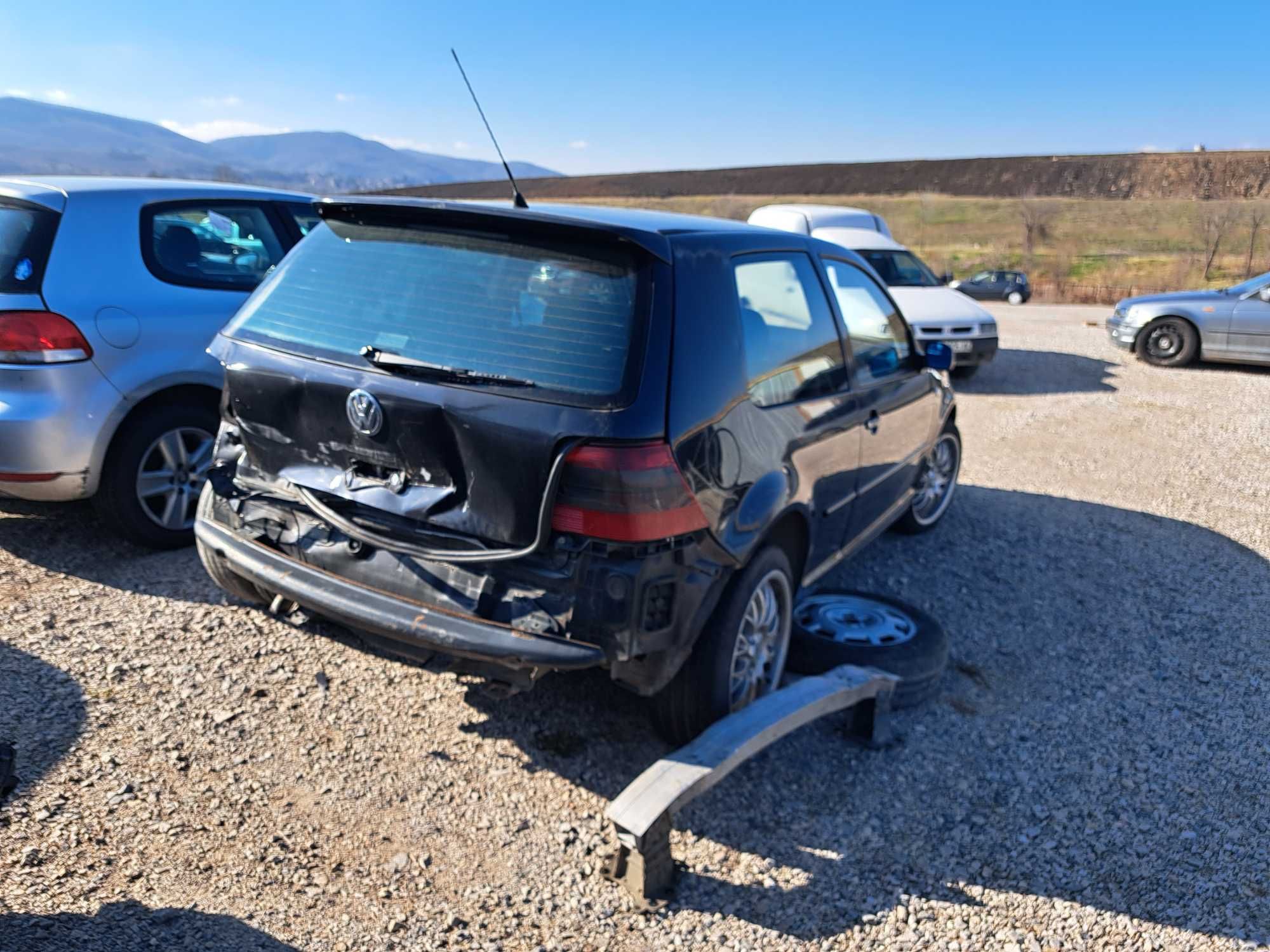 Продавам VW Golf 4 1.9tdi 110кс на части, черен 2 врати, София