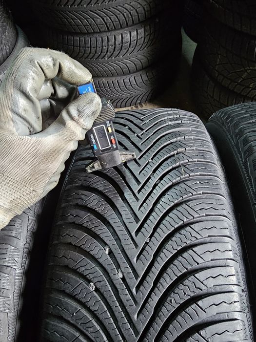 4 anvelope iarna 215 65 16 Michelin 2020 6.2mm
