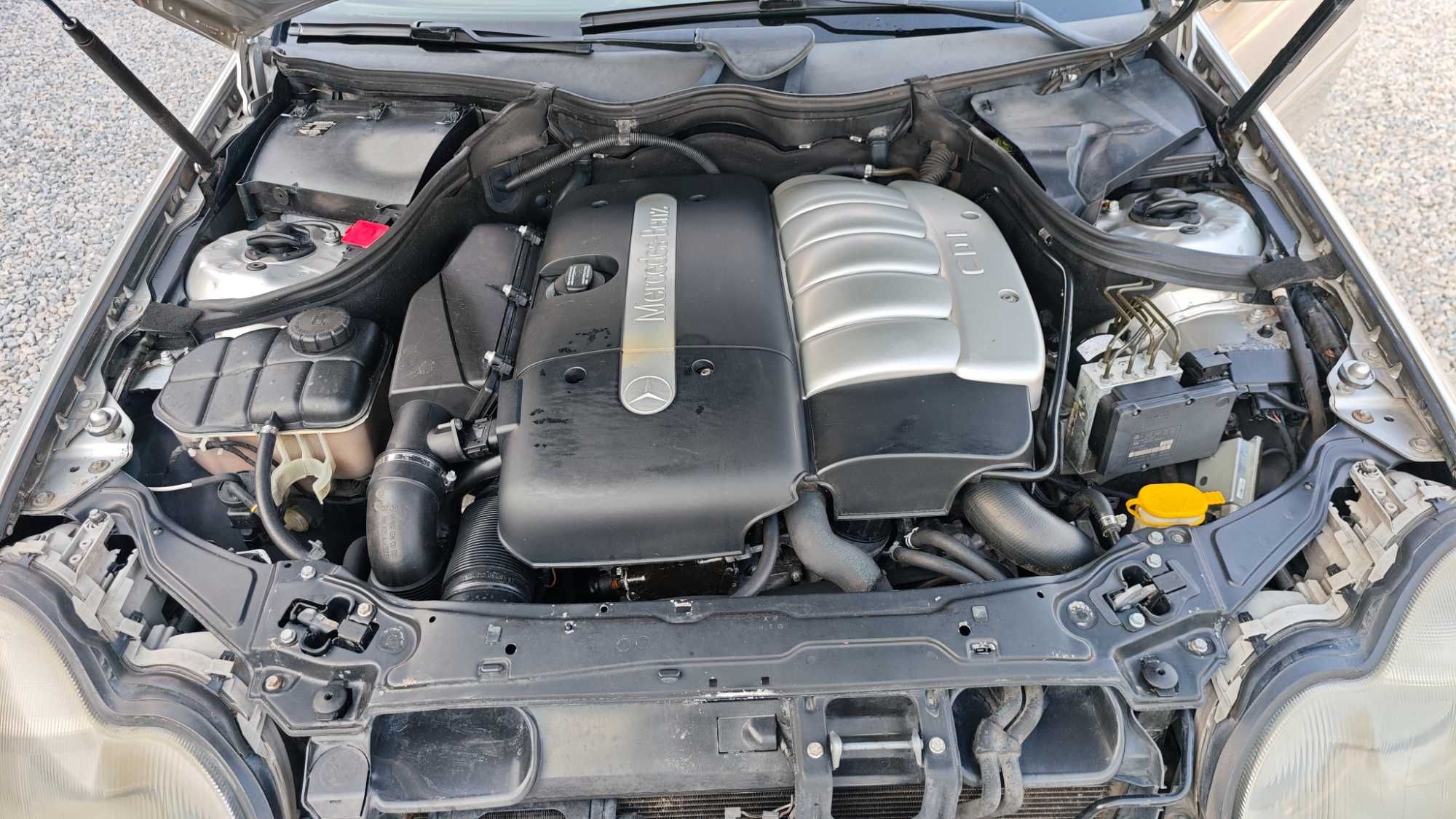 Всичко Платено/Напълно Обслужен Mercedes C270