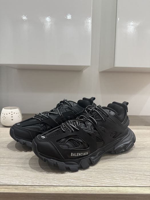 Balenciaga Track