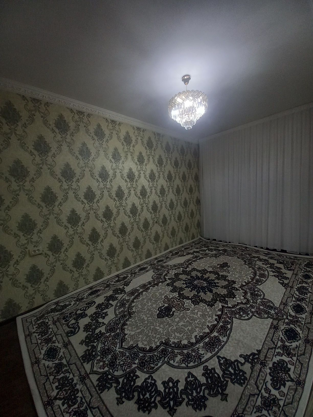 Квартира сотилади срочно