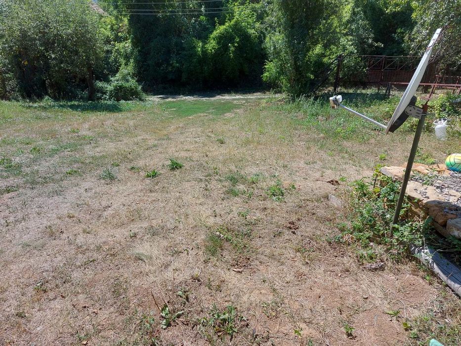 Продава се Парцел в с. Горни Романци, Област Перник - 984 кв.м за 17 €/кв.м - Снимка #6