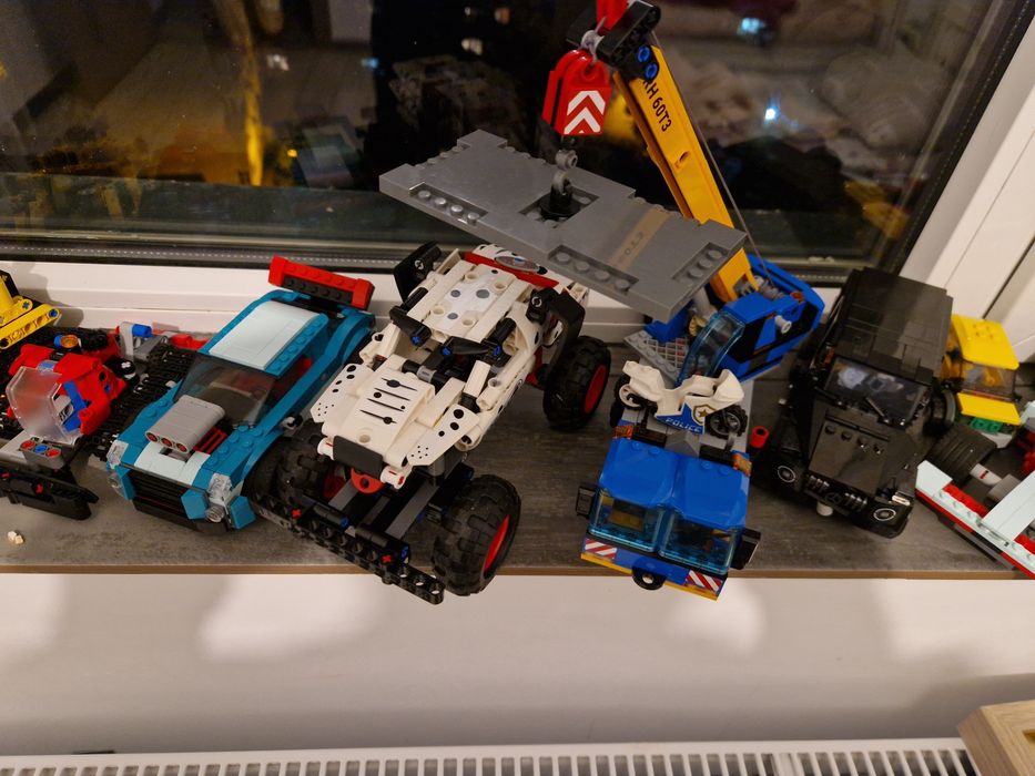 LEGO Creator, 3in1 Masina de curse pe sosea, 31127