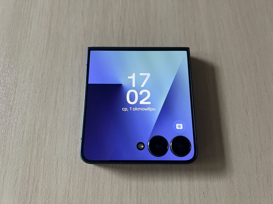 Продавам Samsung Galaxy Z Flip7 256/12GB