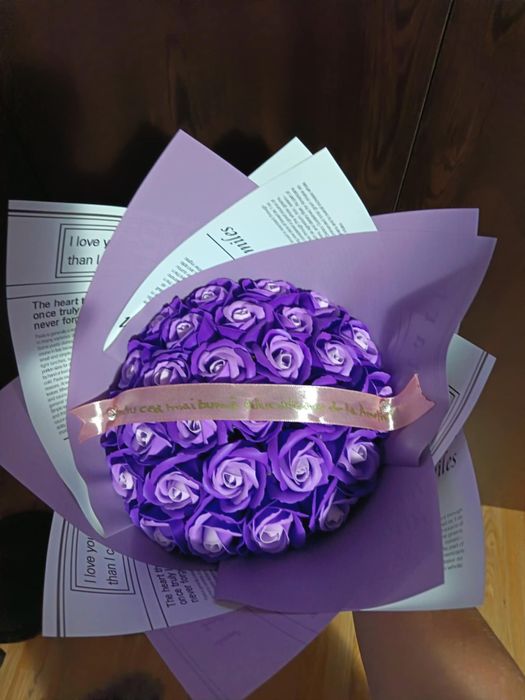 Buchete de trandafiri din săpun și aranjamente