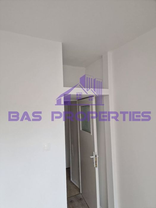 Продава се Тристаен апартамент в София, Толстой - 64 кв.м за 2157 €/кв.м - Снимка #4